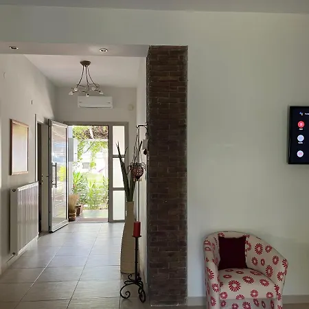 Electra Garden House *