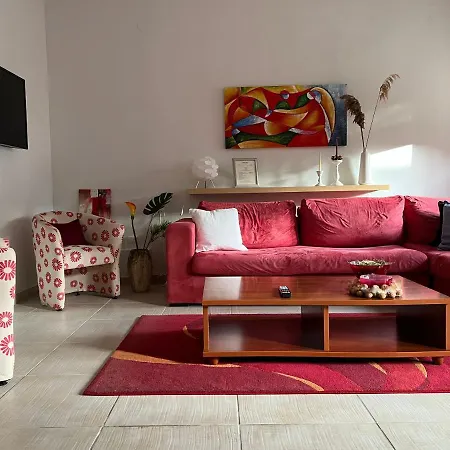 Electra Garden House Feriehus