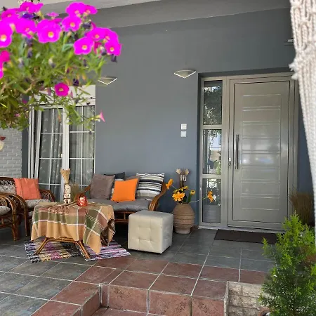 Electra Garden House *