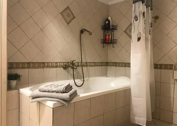 Electra Garden House