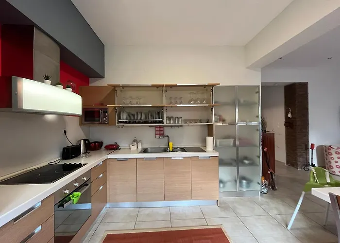 Electra Garden House